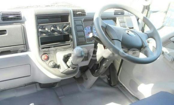Buy Used Mitsubishi Van White Truck in Bhunya in Manzini Buy Used Mitsubishi Van White Truck in Bhunya in Manzini