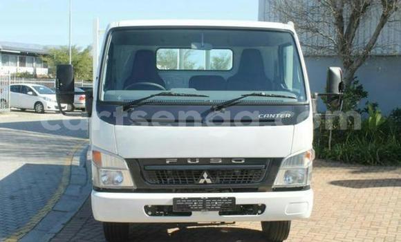 Buy Used Mitsubishi Van White Truck in Bhunya in Manzini Buy Used Mitsubishi Van White Truck in Bhunya in Manzini