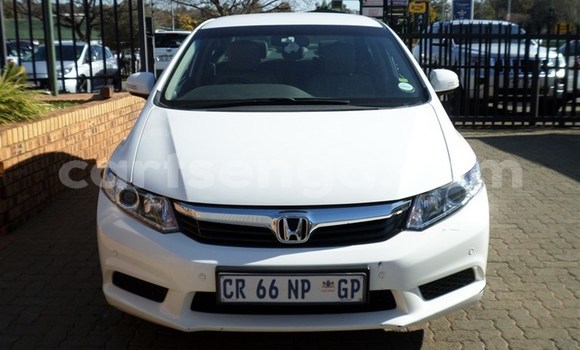 Buy Used Honda Civic White Car in Import - Dubai in Hhohho Buy Used Honda Civic White Car in Import - Dubai in Hhohho