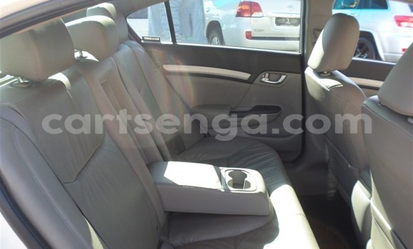 Buy Used Honda Civic White Car in Import - Dubai in Hhohho Buy Used Honda Civic White Car in Import - Dubai in Hhohho