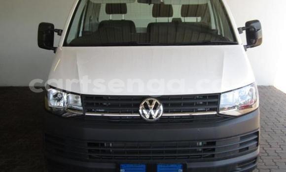 Buy Used Volkswagen Transporter White Car in Bhunya in Manzini Buy Used Volkswagen Transporter White Car in Bhunya in Manzini