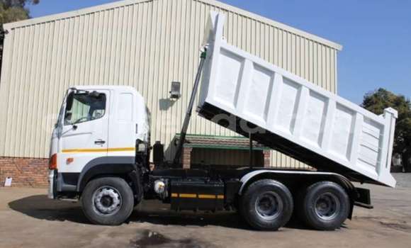 Buy Used Hino 300 Series White Truck in Import - Dubai in Hhohho Buy Used Hino 300 Series White Truck in Import - Dubai in Hhohho