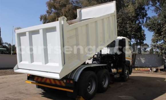 Buy Used Hino 300 Series White Truck in Import - Dubai in Hhohho Buy Used Hino 300 Series White Truck in Import - Dubai in Hhohho