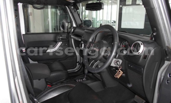 Buy Used Jeep Grand Cherokee Silver Car in Import - Dubai in Hhohho Buy Used Jeep Grand Cherokee Silver Car in Import - Dubai in Hhohho