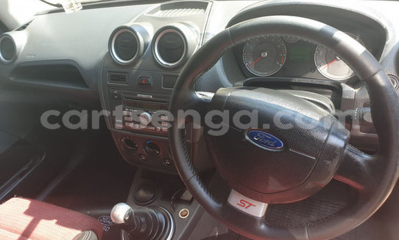 Acheter Occasion Voiture Ford Fiesta ST Rouge à Ezulwini, Hhohho Acheter Occasion Voiture Ford Fiesta ST Rouge à Ezulwini, Hhohho