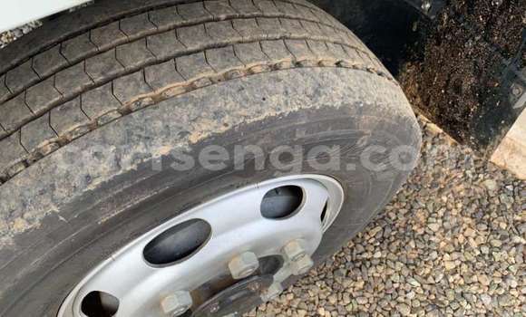 Acheter Occasion Utilitaire Mitsubishi L400 Blanc à Ezulwini, Hhohho Acheter Occasion Utilitaire Mitsubishi L400 Blanc à Ezulwini, Hhohho