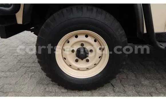 Buy Used Land Rover Defender Other Car in Ezulwini in Hhohho Buy Used Land Rover Defender Other Car in Ezulwini in Hhohho