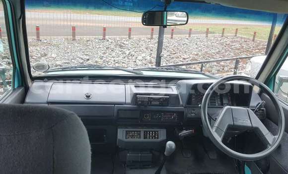 Buy Used Toyota Venza Green Car in Bhunya in Manzini Buy Used Toyota Venza Green Car in Bhunya in Manzini