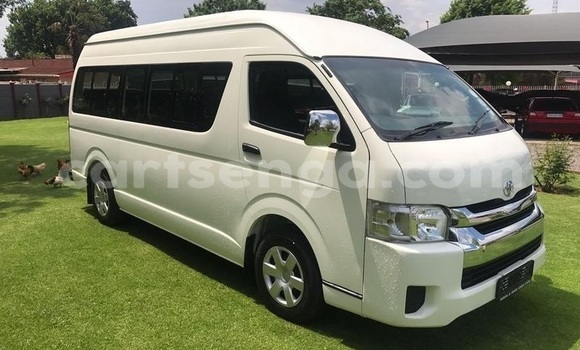 Buy Used Toyota Hiace Other Car in Bhunya in Manzini Buy Used Toyota Hiace Other Car in Bhunya in Manzini