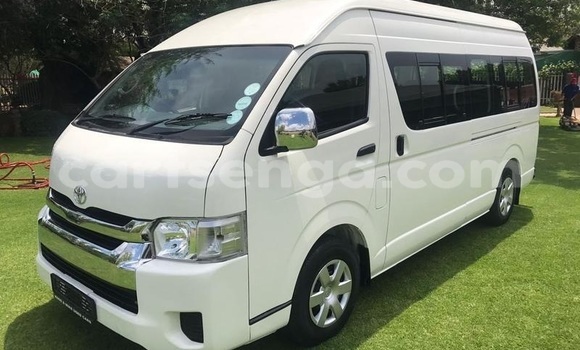 Buy Used Toyota Hiace Other Car in Bhunya in Manzini Buy Used Toyota Hiace Other Car in Bhunya in Manzini