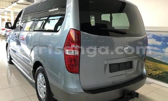 Buy Used Hyundai H1 Other Car in Bhunya in Manzini Buy Used Hyundai H1 Other Car in Bhunya in Manzini