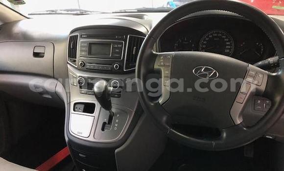 Buy Used Hyundai H1 Other Car in Bhunya in Manzini Buy Used Hyundai H1 Other Car in Bhunya in Manzini