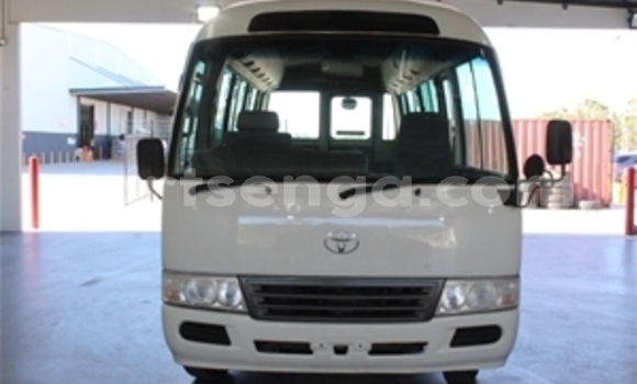 Buy Used Nissan Evalia Other Truck in Bhunya in Manzini Buy Used Nissan Evalia Other Truck in Bhunya in Manzini