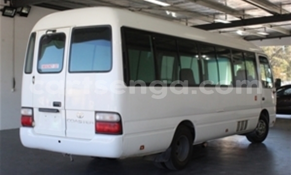 Buy Used Nissan Evalia Other Truck in Bhunya in Manzini Buy Used Nissan Evalia Other Truck in Bhunya in Manzini