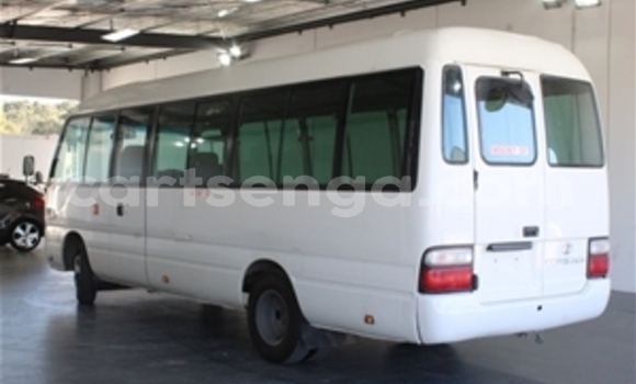 Buy Used Nissan Evalia Other Truck in Bhunya in Manzini Buy Used Nissan Evalia Other Truck in Bhunya in Manzini