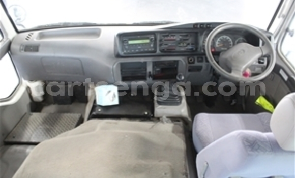 Buy Used Nissan Evalia Other Truck in Bhunya in Manzini Buy Used Nissan Evalia Other Truck in Bhunya in Manzini
