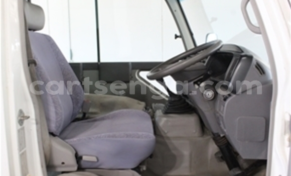 Buy Used Nissan Evalia Other Truck in Bhunya in Manzini Buy Used Nissan Evalia Other Truck in Bhunya in Manzini