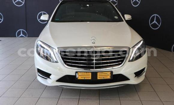 Buy Used Mercedes‒Benz C–Class White Car in Bhunya in Manzini Buy Used Mercedes‒Benz C–Class White Car in Bhunya in Manzini