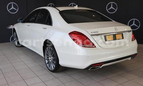 Buy Used Mercedes‒Benz C–Class White Car in Bhunya in Manzini Buy Used Mercedes‒Benz C–Class White Car in Bhunya in Manzini