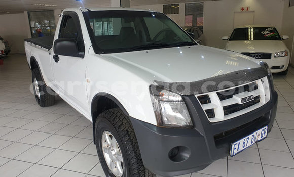 Buy Used Isuzu KB White Car in Mbabane in Manzini Buy Used Isuzu KB White Car in Mbabane in Manzini