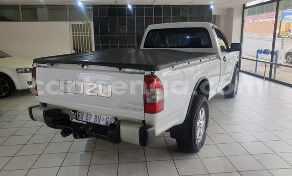 Buy Used Isuzu KB White Car in Mbabane in Manzini Buy Used Isuzu KB White Car in Mbabane in Manzini
