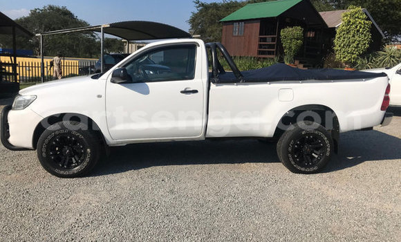 Buy Used Toyota Hilux White Car in Manzini in Manzini Buy Used Toyota Hilux White Car in Manzini in Manzini
