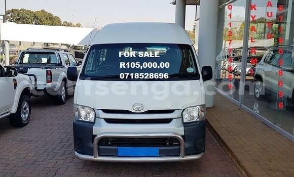 Nunua Ilio tumika Toyota Ade White Lori ndani ya Import - Dubai nchini Hhohho Nunua Ilio tumika Toyota Ade White Lori ndani ya Import - Dubai nchini Hhohho