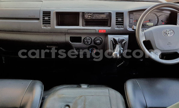 Nunua Ilio tumika Toyota Ade White Lori ndani ya Import - Dubai nchini Hhohho Nunua Ilio tumika Toyota Ade White Lori ndani ya Import - Dubai nchini Hhohho