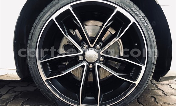 Acheter Occasion Voiture Audi A4 Blanc à Mbabane, Manzini Acheter Occasion Voiture Audi A4 Blanc à Mbabane, Manzini