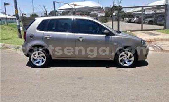 Nunua Ilio tumika Volkswagen Polo Silver Gari ndani ya Manzini nchini Manzini Nunua Ilio tumika Volkswagen Polo Silver Gari ndani ya Manzini nchini Manzini
