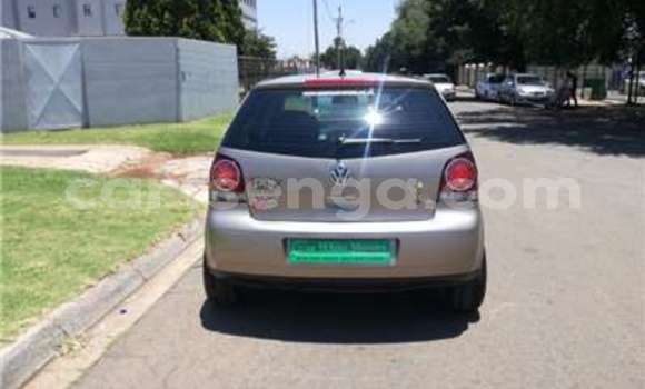 Nunua Ilio tumika Volkswagen Polo Silver Gari ndani ya Manzini nchini Manzini Nunua Ilio tumika Volkswagen Polo Silver Gari ndani ya Manzini nchini Manzini