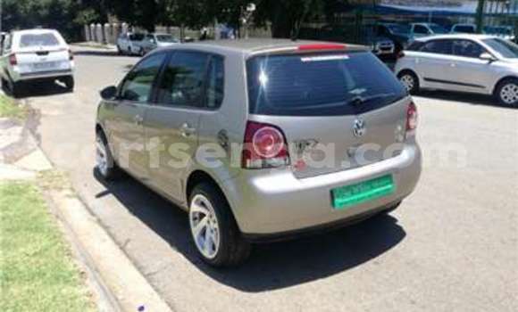 Nunua Ilio tumika Volkswagen Polo Silver Gari ndani ya Manzini nchini Manzini Nunua Ilio tumika Volkswagen Polo Silver Gari ndani ya Manzini nchini Manzini