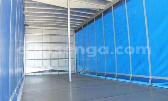 Nunua Ilio tumika Nissan UD White Lori ndani ya Manzini nchini Manzini Nunua Ilio tumika Nissan UD White Lori ndani ya Manzini nchini Manzini