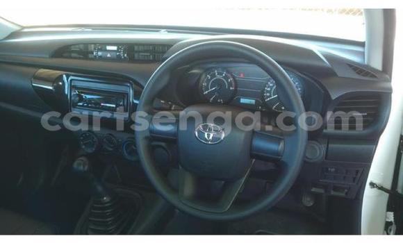 Acheter Occasion Voiture Toyota Hilux Blanc à Manzini, Manzini Acheter Occasion Voiture Toyota Hilux Blanc à Manzini, Manzini