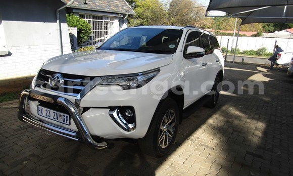 Acheter Occasion Voiture Toyota Fortuner Blanc à Manzini, Manzini Acheter Occasion Voiture Toyota Fortuner Blanc à Manzini, Manzini