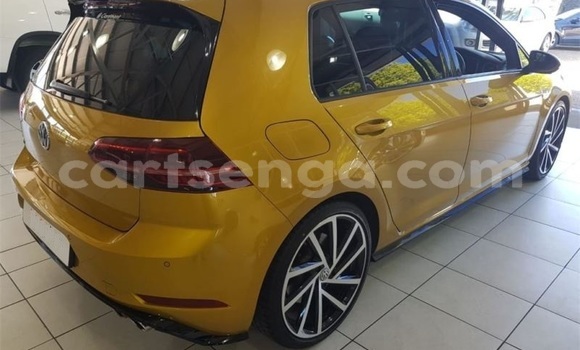 Buy Used Volkswagen Golf R Brown Car in Ezulwini in Hhohho Buy Used Volkswagen Golf R Brown Car in Ezulwini in Hhohho