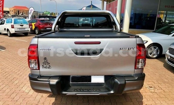 Buy Used Toyota Hilux Silver Car in Ezulwini in Hhohho Buy Used Toyota Hilux Silver Car in Ezulwini in Hhohho