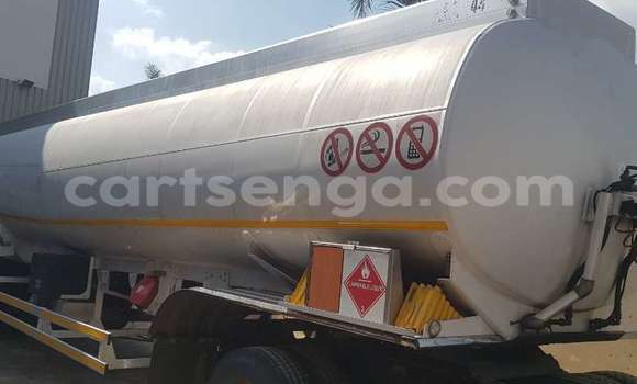 Buy Used Mercedes‒Benz 2644 White Truck in Mbabane in Manzini Buy Used Mercedes‒Benz 2644 White Truck in Mbabane in Manzini