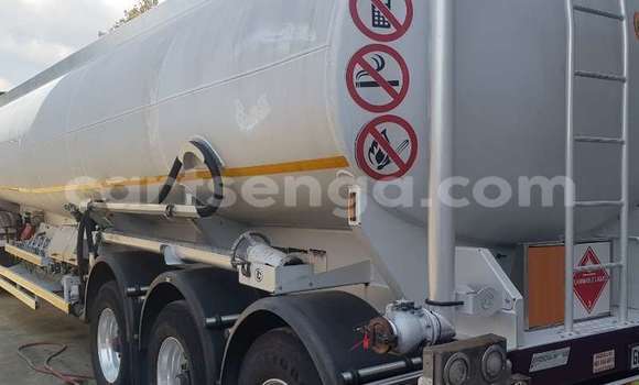 Buy Used Mercedes‒Benz 2644 White Truck in Mbabane in Manzini Buy Used Mercedes‒Benz 2644 White Truck in Mbabane in Manzini