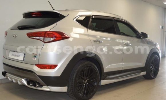Buy Used Hyundai Tucson Silver Car in Ezulwini in Hhohho Buy Used Hyundai Tucson Silver Car in Ezulwini in Hhohho