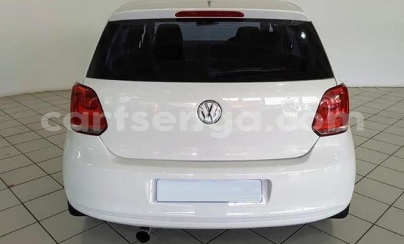 Acheter Occasion Voiture Volkswagen Polo Blanc à Bulembu, Hhohho Acheter Occasion Voiture Volkswagen Polo Blanc à Bulembu, Hhohho