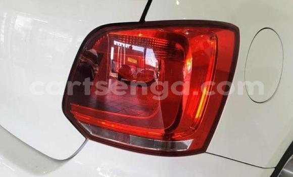 Acheter Occasion Voiture Volkswagen Polo Blanc à Bulembu, Hhohho Acheter Occasion Voiture Volkswagen Polo Blanc à Bulembu, Hhohho