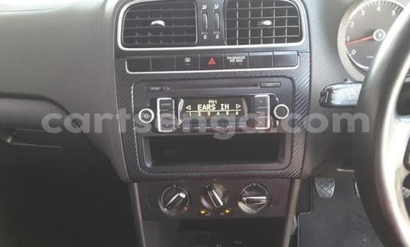 Acheter Occasion Voiture Volkswagen Polo Blanc à Bulembu, Hhohho Acheter Occasion Voiture Volkswagen Polo Blanc à Bulembu, Hhohho