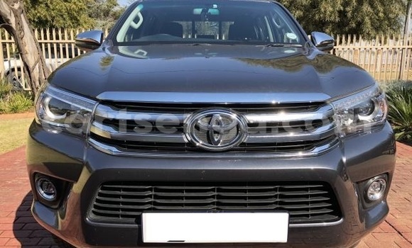 Nunua Ilio tumika Toyota Hilux Silver Gari ndani ya Mbabane nchini Manzini Nunua Ilio tumika Toyota Hilux Silver Gari ndani ya Mbabane nchini Manzini