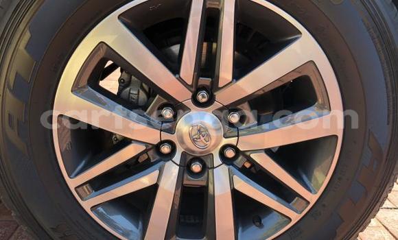 Nunua Ilio tumika Toyota Hilux Silver Gari ndani ya Mbabane nchini Manzini Nunua Ilio tumika Toyota Hilux Silver Gari ndani ya Mbabane nchini Manzini