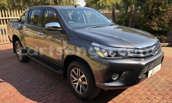 Nunua Ilio tumika Toyota Hilux Silver Gari ndani ya Mbabane nchini Manzini Nunua Ilio tumika Toyota Hilux Silver Gari ndani ya Mbabane nchini Manzini