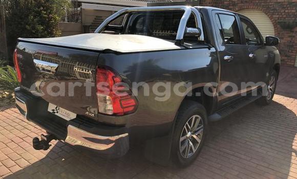 Nunua Ilio tumika Toyota Hilux Silver Gari ndani ya Mbabane nchini Manzini Nunua Ilio tumika Toyota Hilux Silver Gari ndani ya Mbabane nchini Manzini