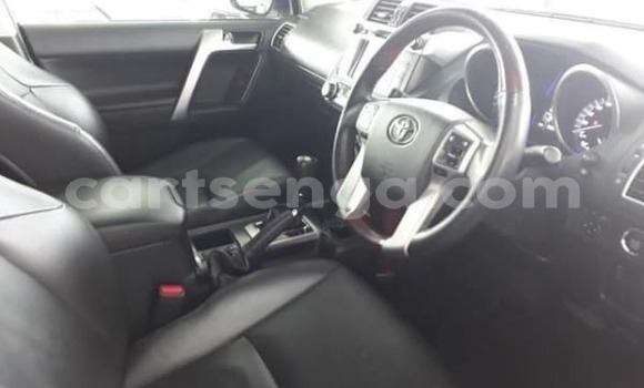 Nunua Ilio tumika Toyota Land Cruiser Prado White Gari ndani ya Mbabane nchini Manzini Nunua Ilio tumika Toyota Land Cruiser Prado White Gari ndani ya Mbabane nchini Manzini