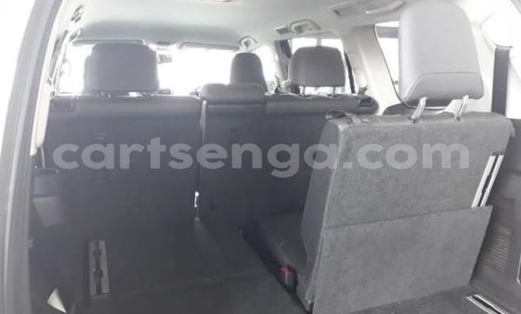 Nunua Ilio tumika Toyota Land Cruiser Prado White Gari ndani ya Mbabane nchini Manzini Nunua Ilio tumika Toyota Land Cruiser Prado White Gari ndani ya Mbabane nchini Manzini