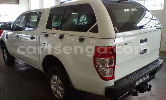 Nunua Ilio tumika Ford Ranger White Gari ndani ya Mbabane nchini Manzini Nunua Ilio tumika Ford Ranger White Gari ndani ya Mbabane nchini Manzini